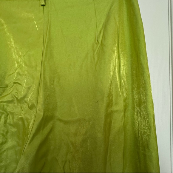 Nasty Gal Satin Shimmer Pleat Detail Wide Leg Pants - Picture 5 of 5